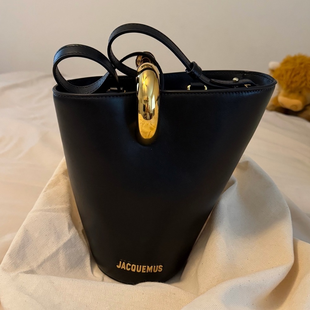 Jacquemus The Small Bambola Black Leather Bucket Bag NBW